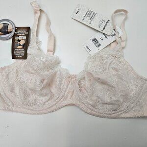 189. Wonderbra Chantilly lace with underwire. NWT